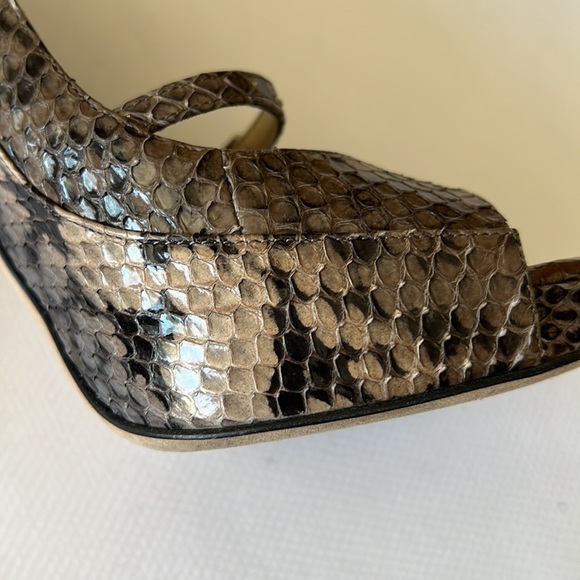 Jimmy Choo London snakeskin stiletto high heels  37 Italy - Picture 6 of 16